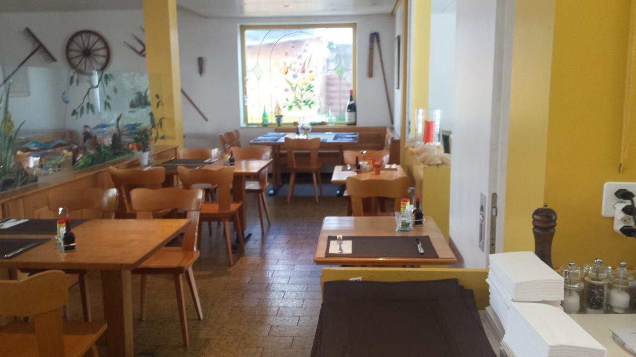 Hotel Restaurant Klosterli Pieterlen Екстериор снимка
