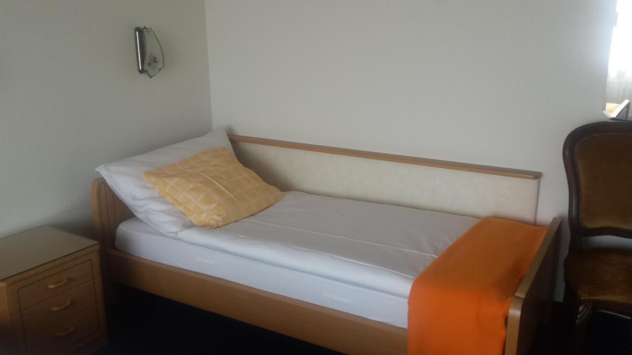 Hotel Restaurant Klosterli Pieterlen Екстериор снимка